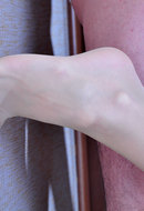 NylonFeetLine